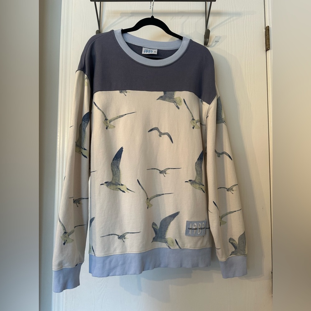 Taylor Swift 1989 Seagull Crewneck Size L